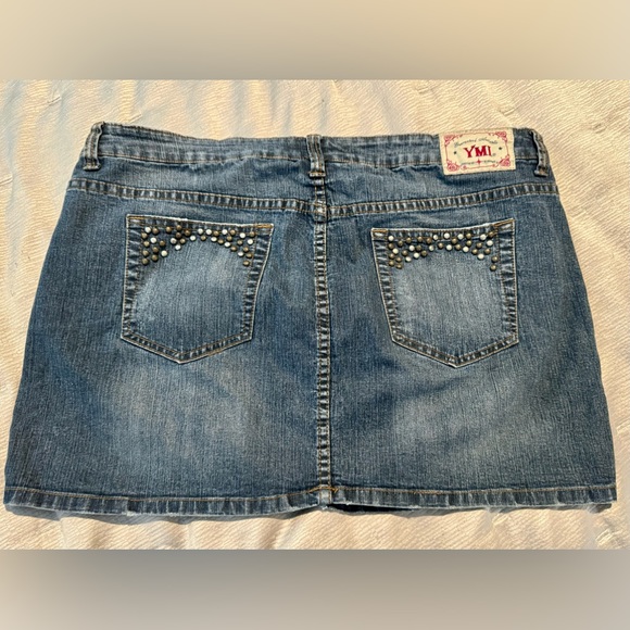 YMI Studded Pockets Blue Jean/Denim Mini Skirt. Size 13. Super cute & stretchy. - Picture 1 of 5
